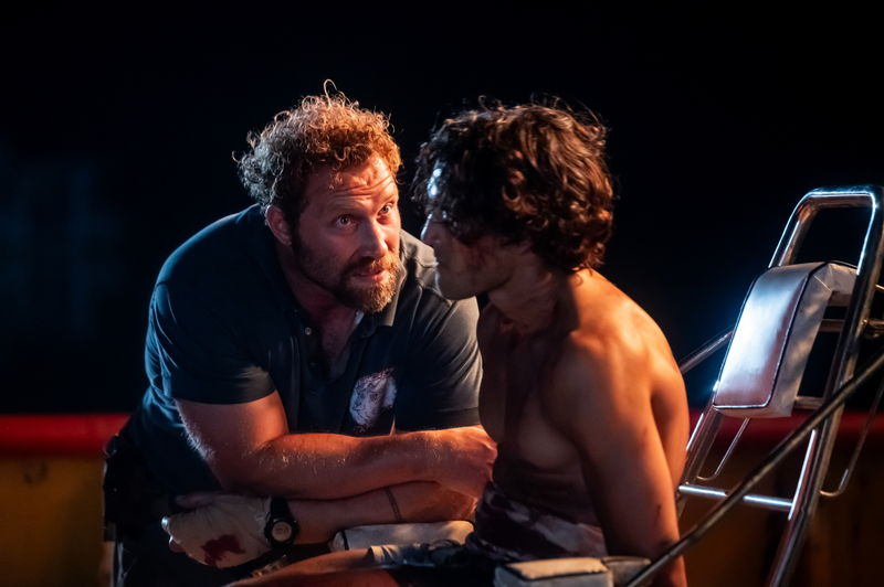 サメ映画＋サイコパスな船長　カンヌでプレミア上映　「デンジャラス・アニマルズ 絶望海域」予告