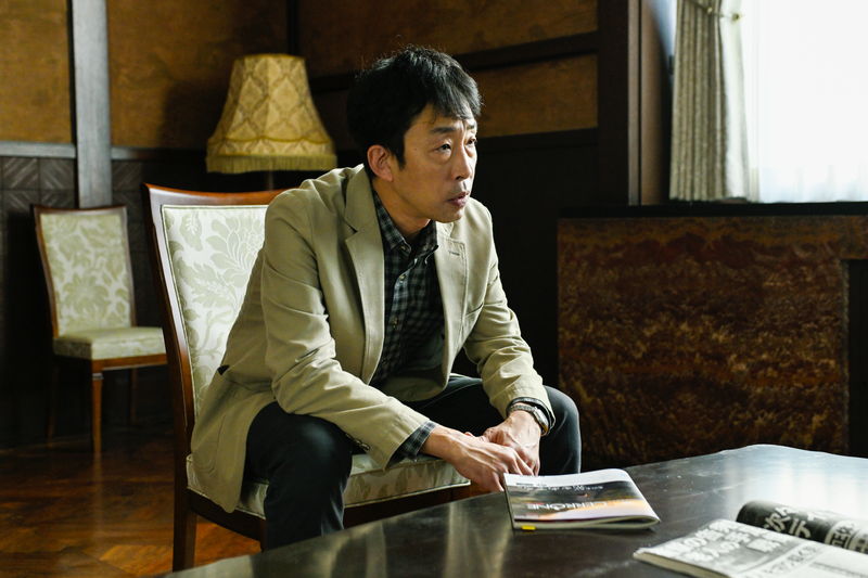 染谷将太が影を宿したたたずまい 瀧内公美は複雑な感情を内に秘めたまなざし 「廃用身」キャラカット