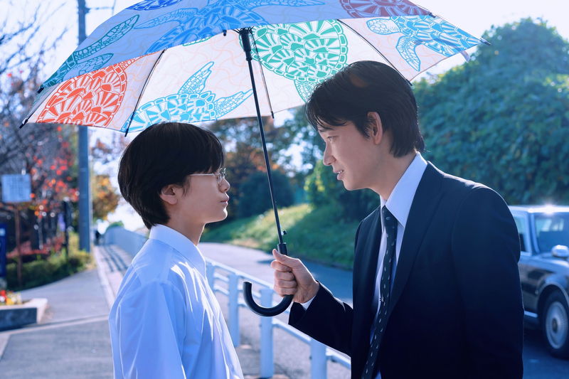声変わりに葛藤する中学生　縮まるヤクザとの心の距離　「カラオケ行こ！」本編映像