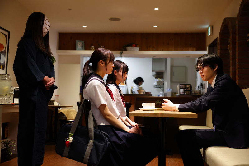 女子高校生に取り憑いたのは霊ではなく神様　霊能者が指摘　「とれ！」本編映像