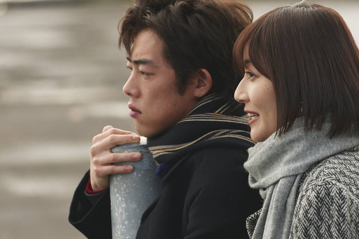 新藤まなみ　離婚考える人妻役で映画初主演　初の濡れ場にも挑む　「遠くへ，もっと遠くへ」公開決定
