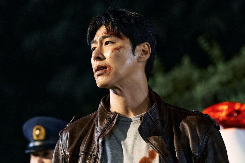 水上恒司　アフロヘアの破天荒ルーキー刑事に　福士蒼汰は最狂犯罪集団のボス　「TOKYO BURST-犯罪都市-」