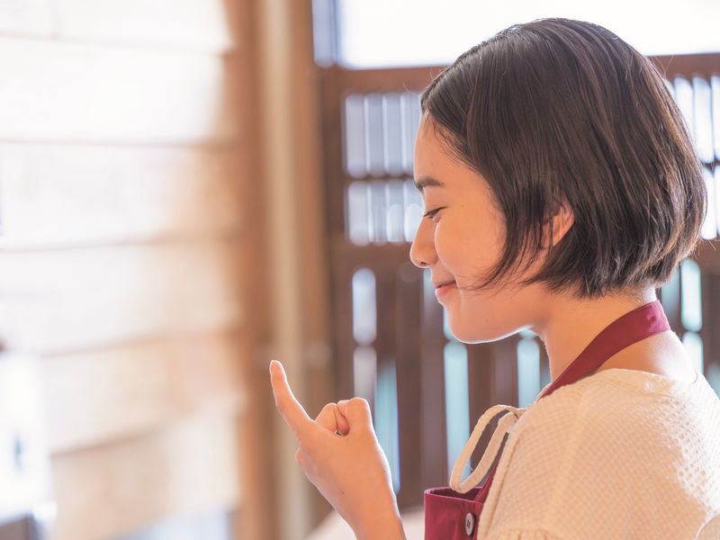 筧美和子　仲間たちに洋菓子をふるまう姿　夢を形にしていく喜び　「オオムタアツシの青春」特別映像