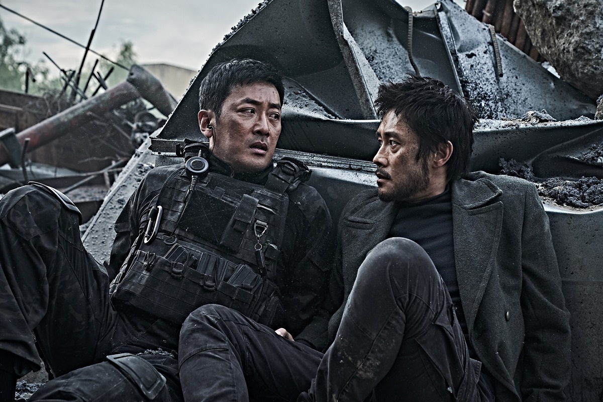 イ・ビョンホンが初の北朝鮮側の役　ハ・ジョンウと初共演　ディザスター・ムービー「白頭山大噴火」公開決定