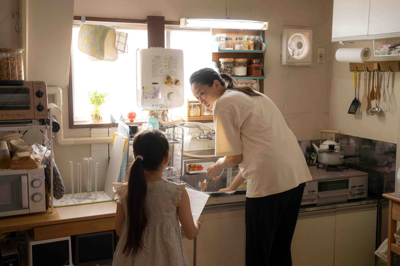 杏が体現　子育て、仕事、家事に翻弄されるシングルマザーのリアルな姿　「私たちの声」場面写真