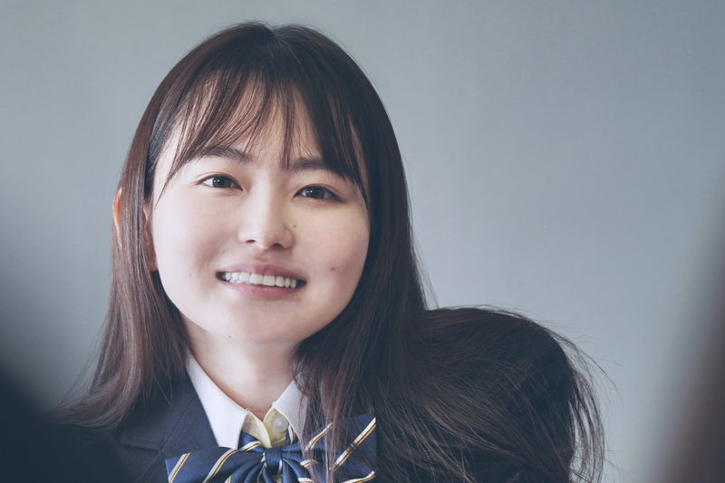 山田杏奈が長尾謙杜の唇に触れる　ピュアで危うい恋を体現　「恋に至る病」場面写真