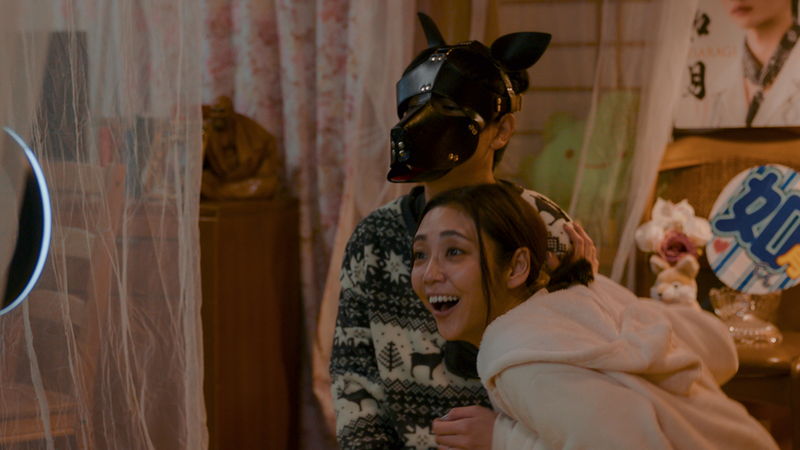 ワクチン接種後に妻を亡くした男　遺影が“奇跡の一枚”になり、“反ワクの象徴”に　「#拡散」本予告