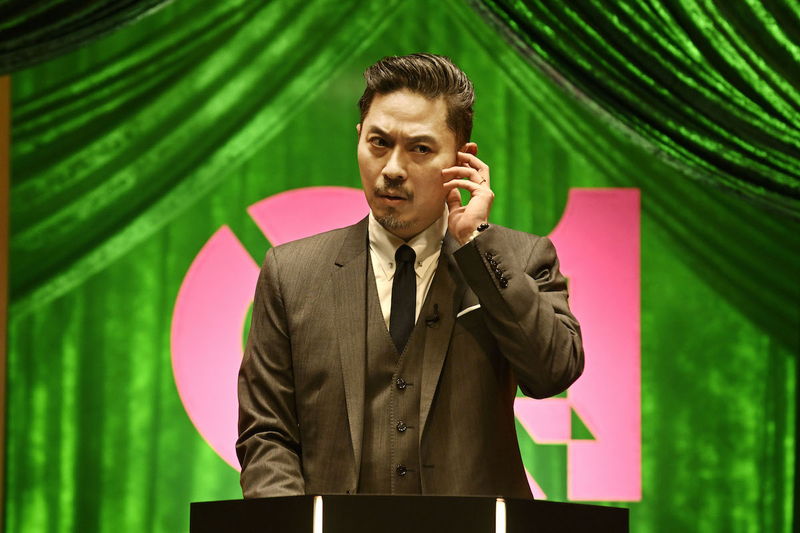 中村倫也と神木隆之介が対峙する張り詰めた瞬間　「君のクイズ」場面写真