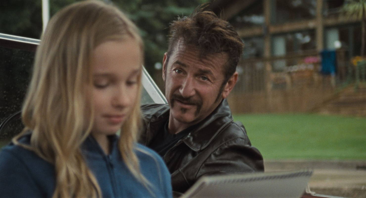 父は偽札事件の犯人 それでも愛する娘 ショーン・ペンが監督、実娘と共演 「フラッグ・デイ」公開決定