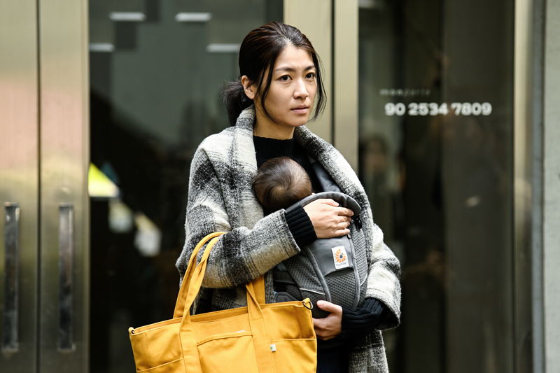 染谷将太が影を宿したたたずまい 瀧内公美は複雑な感情を内に秘めたまなざし 「廃用身」キャラカット