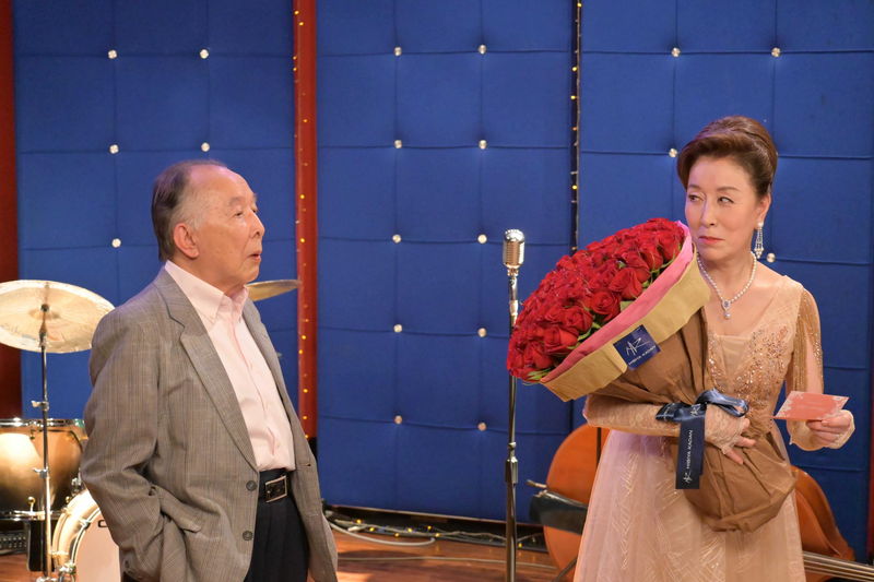 高畑淳子が見せるゴキゲンシニアライフ　シャンソン歌手に挑戦　「お終活 再春！人生ラプソディ」場面写真