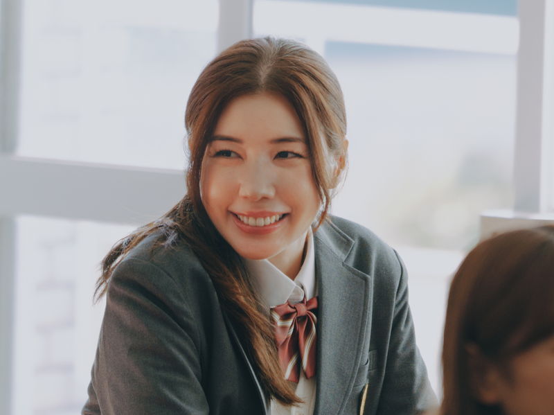 香取慎吾が高校生役 仲里依紗も 家族全員が高校生の青春コメディ 「高校生家族」公開決定