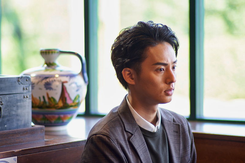 藤ヶ谷太輔が奈緒にプロポーズをする姿　絶対に演じたかった架役　「傲慢と善良」場面写真