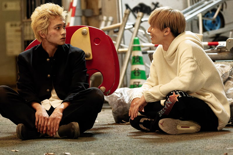 北村匠海＝タケミチ　高杉真宙＝千冬　絶大な信頼を寄せ合う2人　「東京リベンジャーズ2」キャラPV