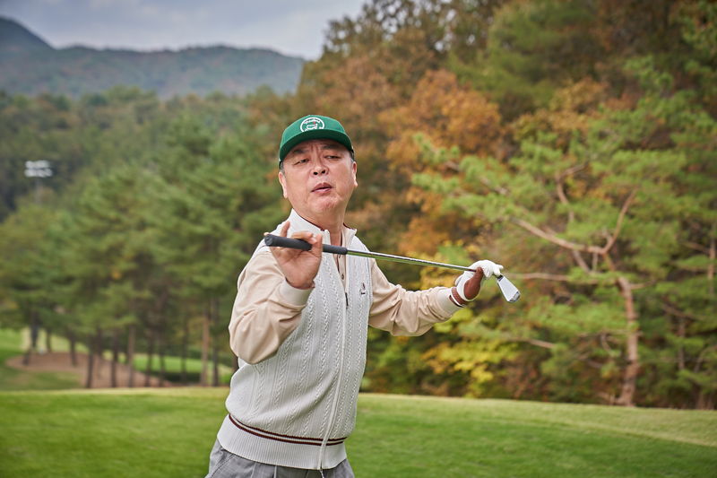 4000億円の国家プロジェクトに食い込むため、ゴルフでロビー活動　「ロビー！」本予告