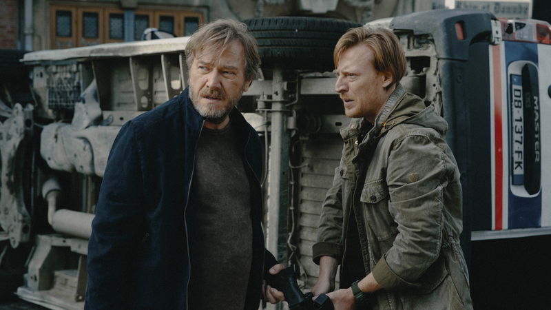 トニー・レオンの落ち着いた表情　経済犯罪捜査班との激しい駆け引き　「フォックス・ハント」場面写真