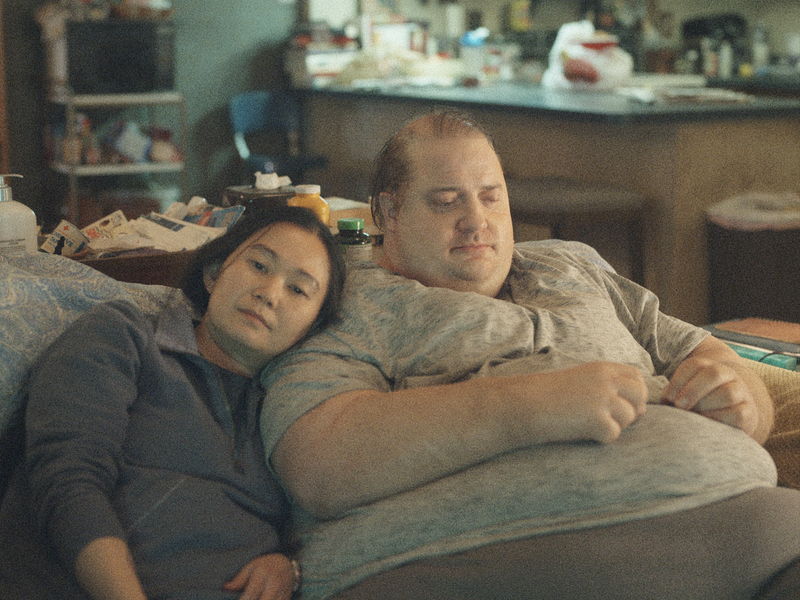 余命わずかな272キロの男　看護師への信頼とつらい過去　「ザ・ホエール」本編映像