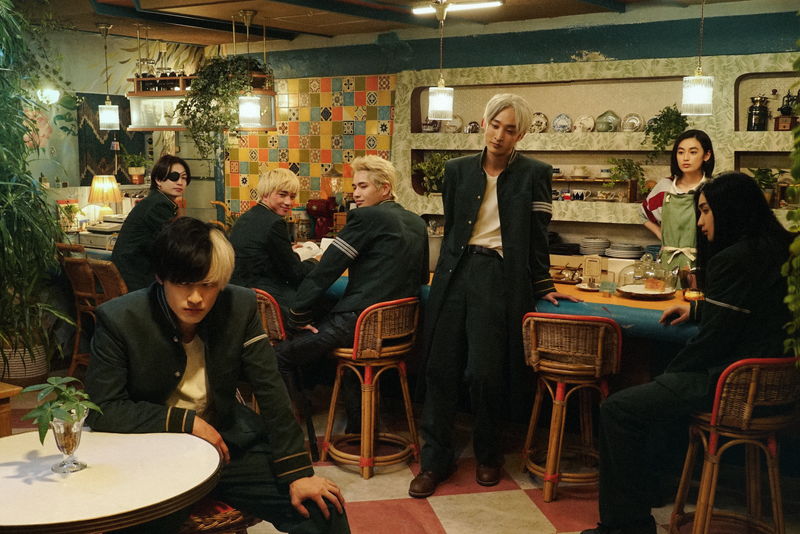 水上恒司らが正義の不良軍団たちに　相手を床にたたきつけるJUNONの姿も　「WIND BREAKER」場面写真