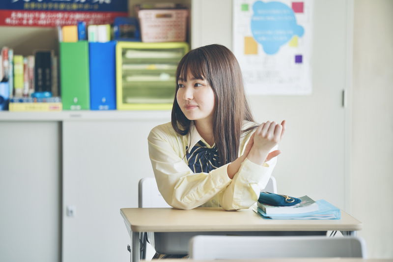 山田杏奈　優しいまなざしや陰りを帯びた横顔　光と闇の二面性を体現　「恋に至る病」場面写真