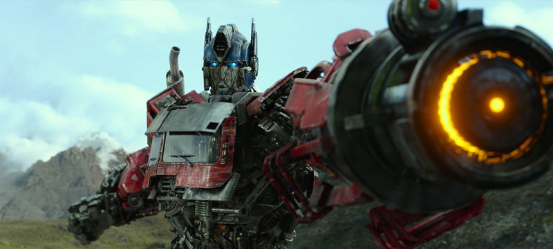 博物館で大乱闘　時空の扉を開くキーをめぐるバトル　「トランスフォーマー／ビースト覚醒」本編映像