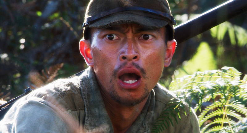 津田寛治が見せる、最後の仲間を亡くした小野田の虚無を宿らせた瞳　「ONODA 一万夜を越えて」予告編