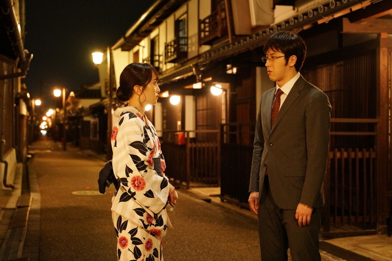 百⽥夏菜⼦　役になりきり歌い方を変えて歌唱　映画「すくってごらん」主題歌「赤い幻夜」配信決定