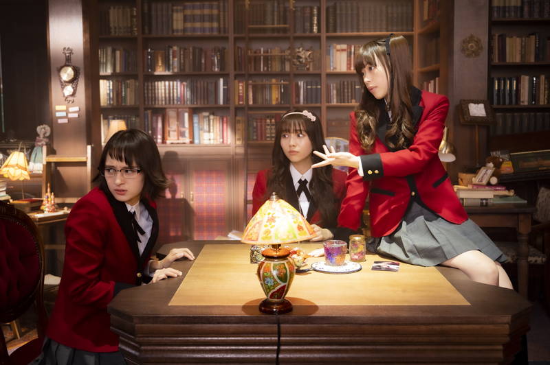 生田絵梨花が棒を振りまくる　3日間アクション猛特訓　ドラマ「賭ケグルイ双」メイキング映像公開