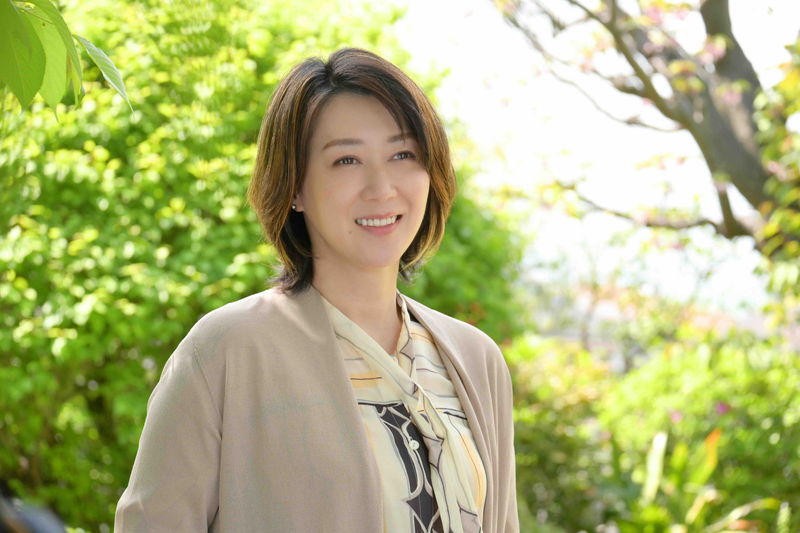 高畑淳子が見せるゴキゲンシニアライフ　シャンソン歌手に挑戦　「お終活 再春！人生ラプソディ」場面写真