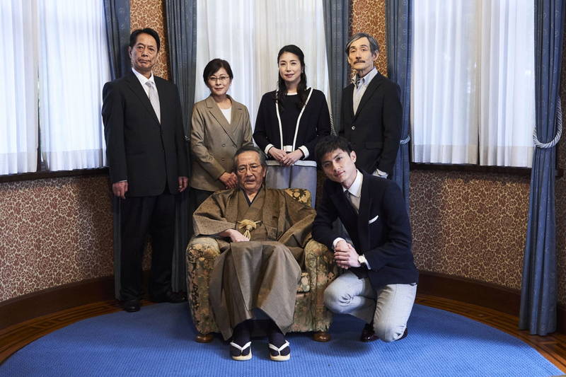 石橋静河　門脇麦から「笑顔が太陽のような人」と褒められ大テレ　「あのこは貴族」お嬢様役で共演