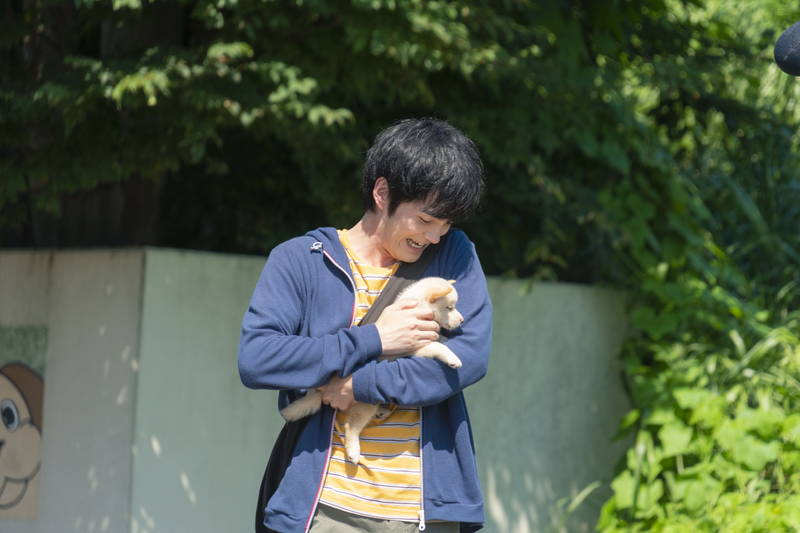 林遣都、中川大志、大原櫻子が、犬や猫のために奮闘　「犬部！」冒頭8分本編映像