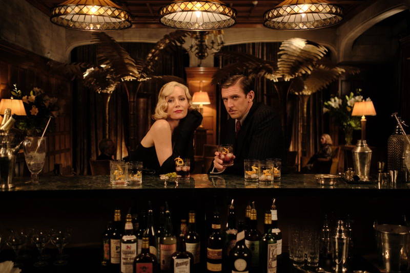 幽霊となって戻ってきた元妻　だが夫には新しい妻が　名作戯曲を映画化　「ブライズ・スピリット」予告編