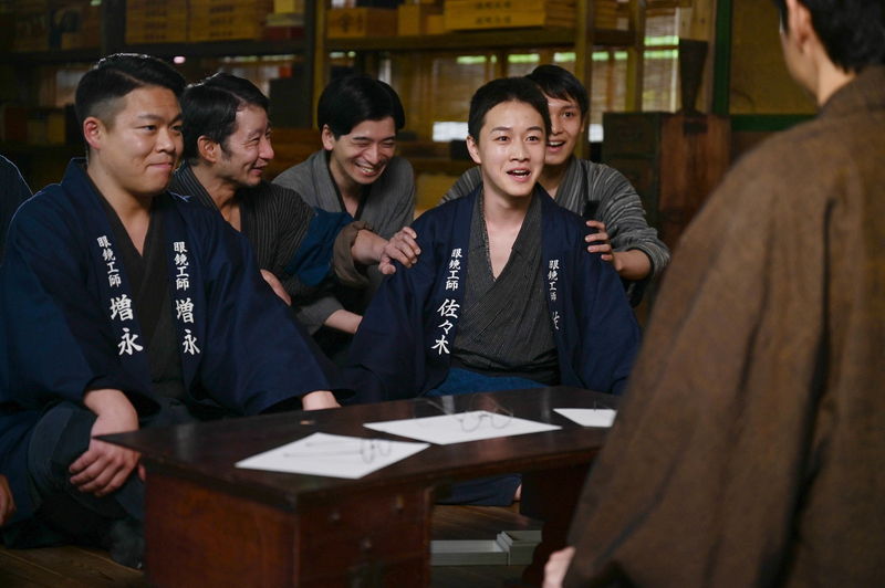 北乃きいが見せる優しい表情　真剣なまなざしの森崎ウィンや小泉孝太郎も　「おしょりん」場面写真