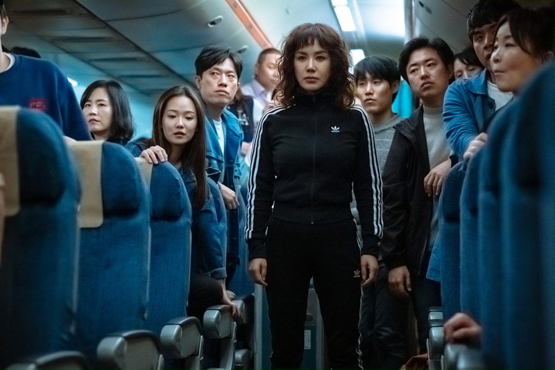”韓国のマドンナ”オム・ジョンファ　アクション挑戦に「一生懸命練習」　「ノンストップ」メッセージ映像