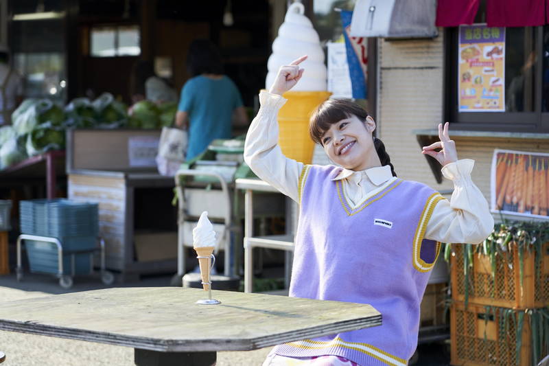 ムロツヨシ、覆面姿で岸井ゆきのに詰め寄る　負の感情全開　「神は見返りを求める」場面写真