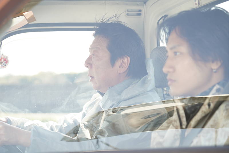 古田新太＆松坂桃李　つらいシーンの撮影も現場は笑顔　映画「空白」メイキング含む特別映像