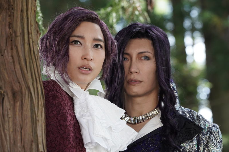 美しい砂を求め和歌山へと船を進める埼玉解放戦線　「翔んで埼玉 ～琵琶湖より愛をこめて～」場面写真