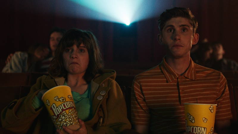 同性に恋する2人が期間限定の“恋人”に　みんなの前で「キスしよう！」　「恋人はアンバー」場面写真