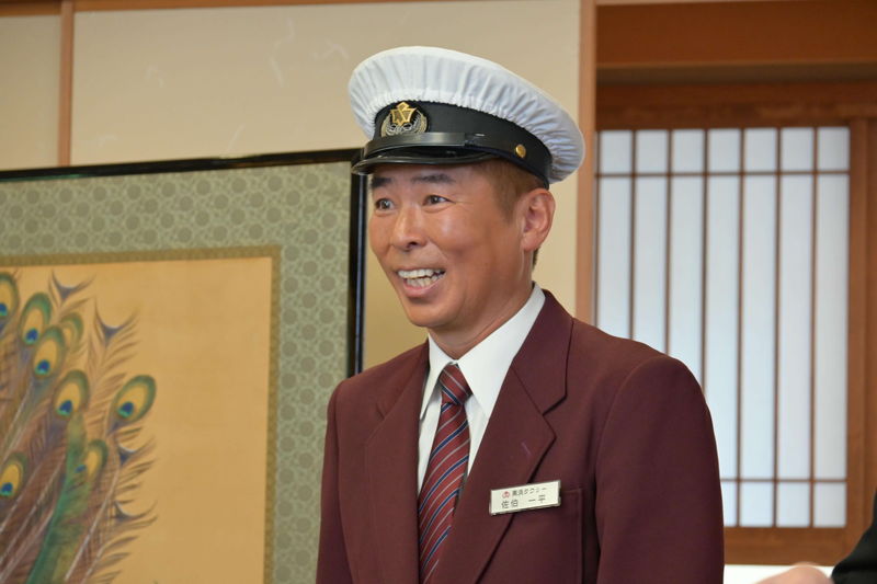 高畑淳子が見せるゴキゲンシニアライフ　シャンソン歌手に挑戦　「お終活 再春！人生ラプソディ」場面写真