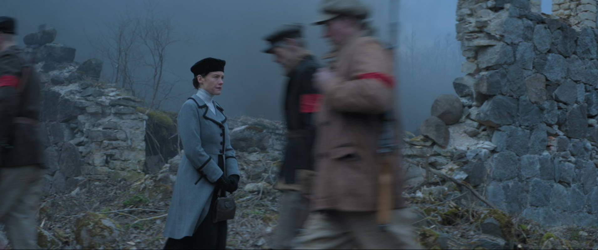 フィンランドの国民的画家ヘレン・シャルフベック　美しい自然の中で見せる微笑　「魂のまなざし」場面写真