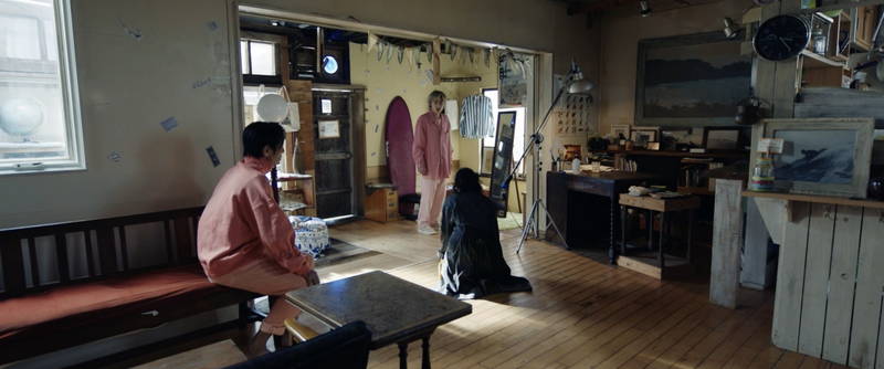 吉村界人、幽霊役で主演　同じく幽霊の父・津田寛治、幽霊が見える母・田中美里と共演　映画「人」特報