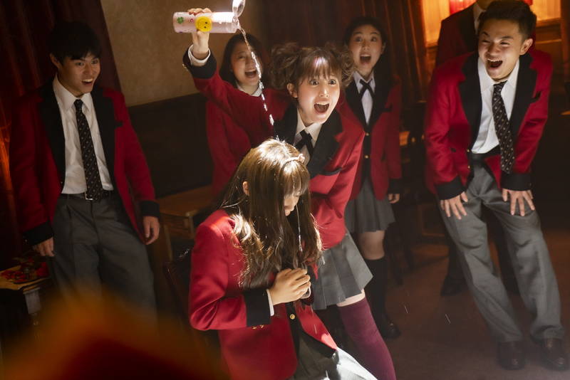 生田絵梨花が棒を振りまくる　3日間アクション猛特訓　ドラマ「賭ケグルイ双」メイキング映像公開