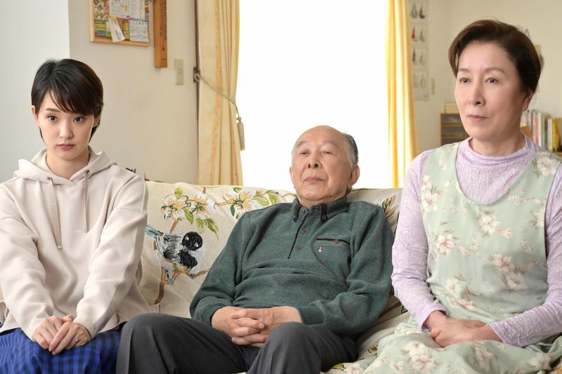 高畑淳子が見せるゴキゲンシニアライフ　シャンソン歌手に挑戦　「お終活 再春！人生ラプソディ」場面写真