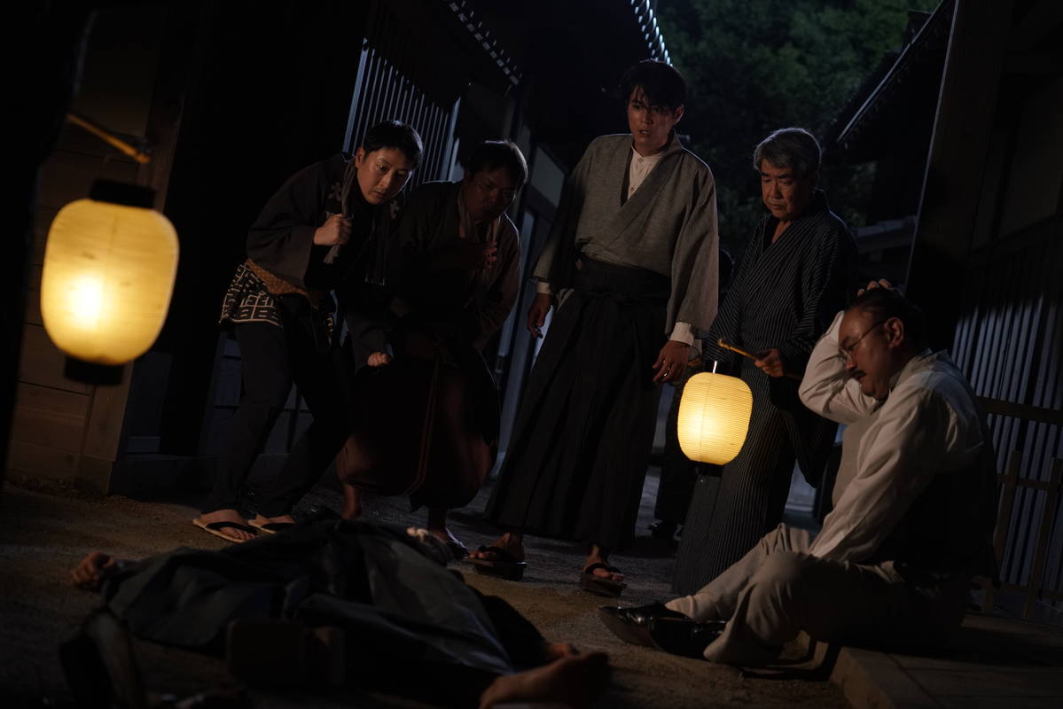 間宮祥太朗、苦しみながら出自を隠して生きる男を体現　「破戒」場面写真