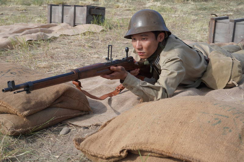 きまじめ楽隊のぼんやり戦争